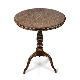 ROUNDED TABLE